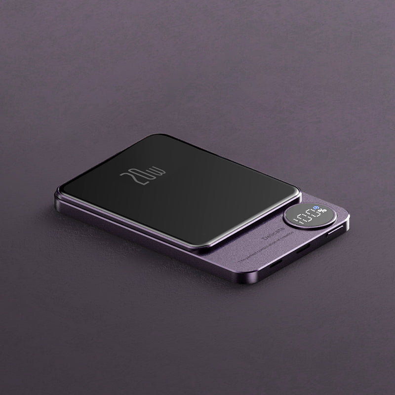 Magnetic charging treasure wireless fast charging