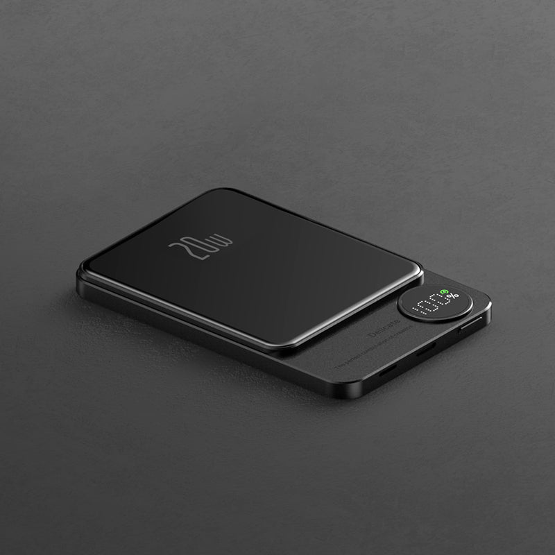 Magnetic charging treasure wireless fast charging